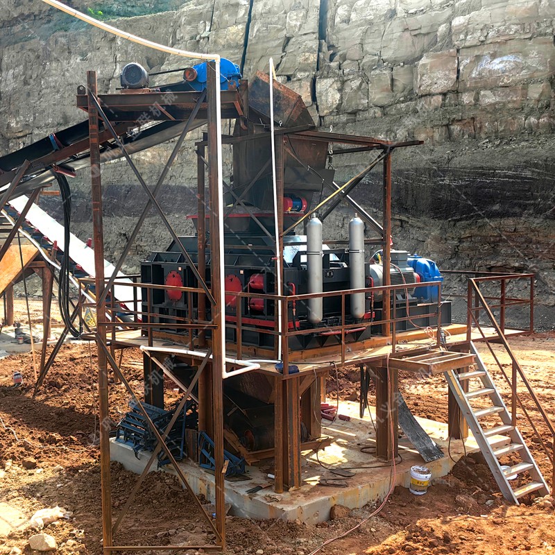 鵝卵石制砂機(jī)價(jià)格|鵝卵石制沙機(jī)設(shè)備|鵝卵石破碎機(jī)生產(chǎn)線廠家 鵝卵石制砂機(jī)價(jià)格|鵝卵石制沙機(jī)設(shè)備|鵝卵石破碎機(jī)生產(chǎn)線廠家